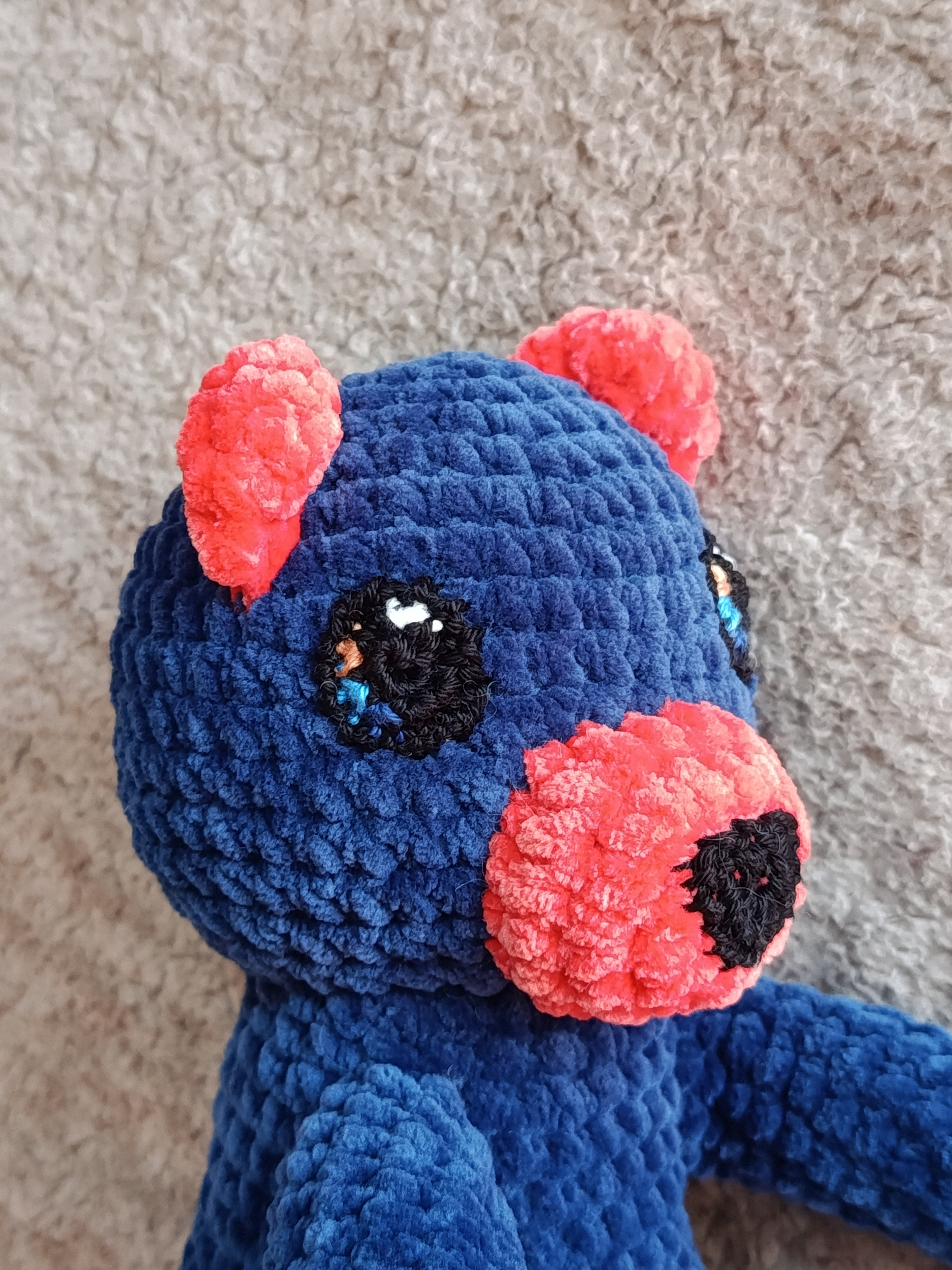 Lune – Ourson câlin (modèle unique prêt à adopter)