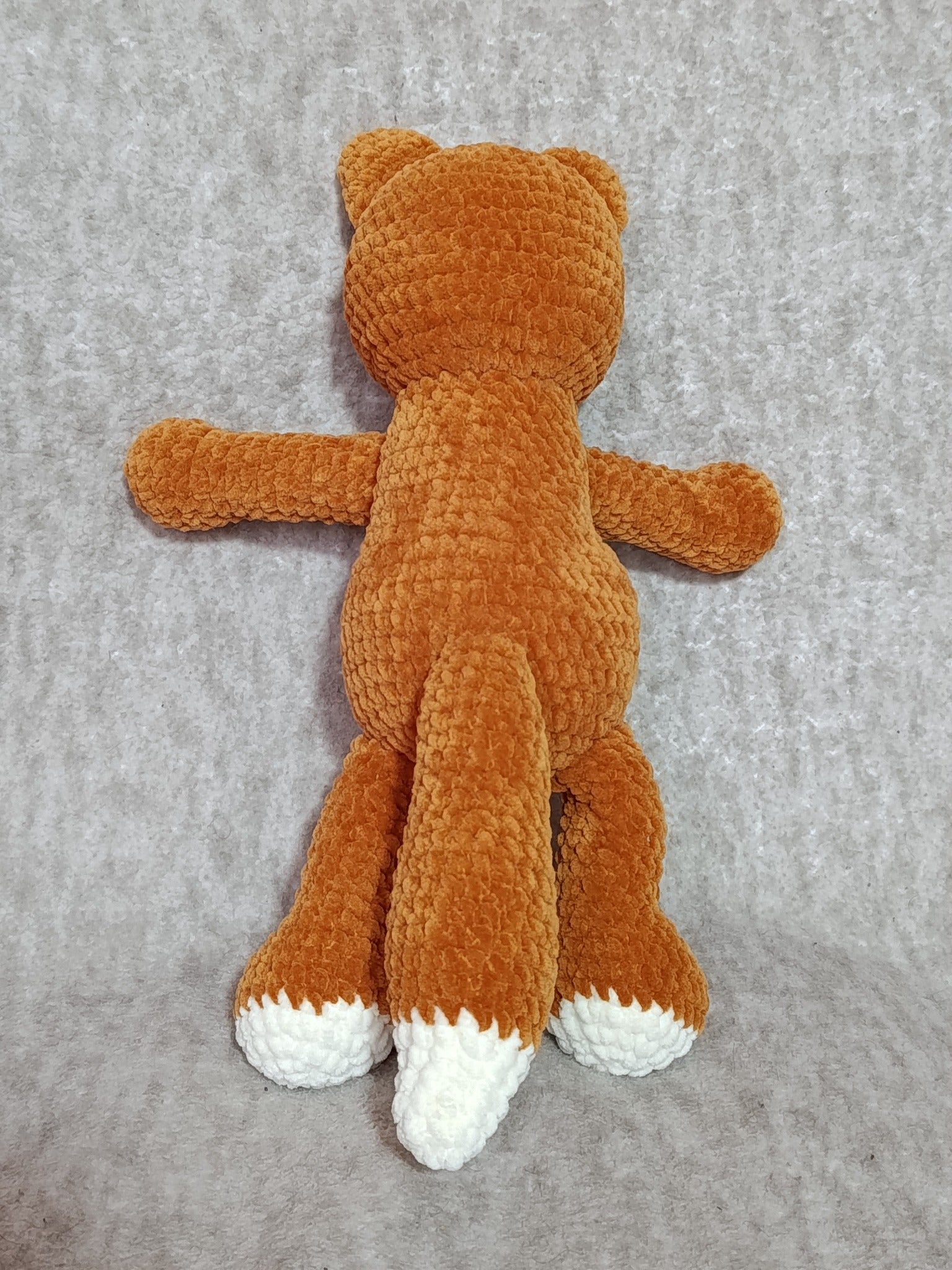 Hélios – Renard coquin rouille & crème (modèle unique prêt à adopter)