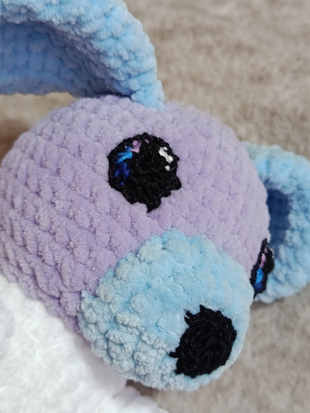 Orion – Petit Chien fidèle _ lilas, bleu ciel et blanc