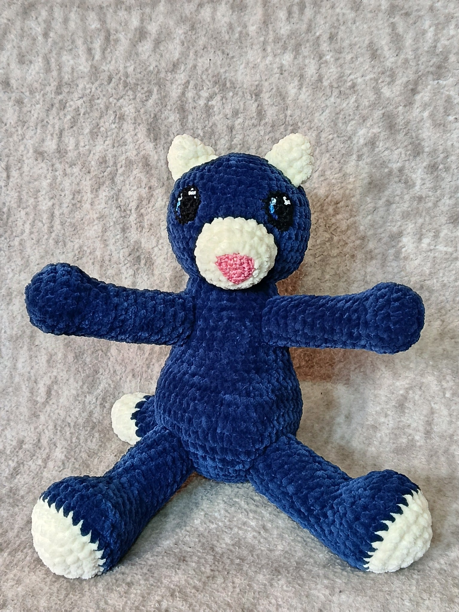 Sélène – Chatonne Coquette Nuit Glacée (modèle unique prêt à adopter)