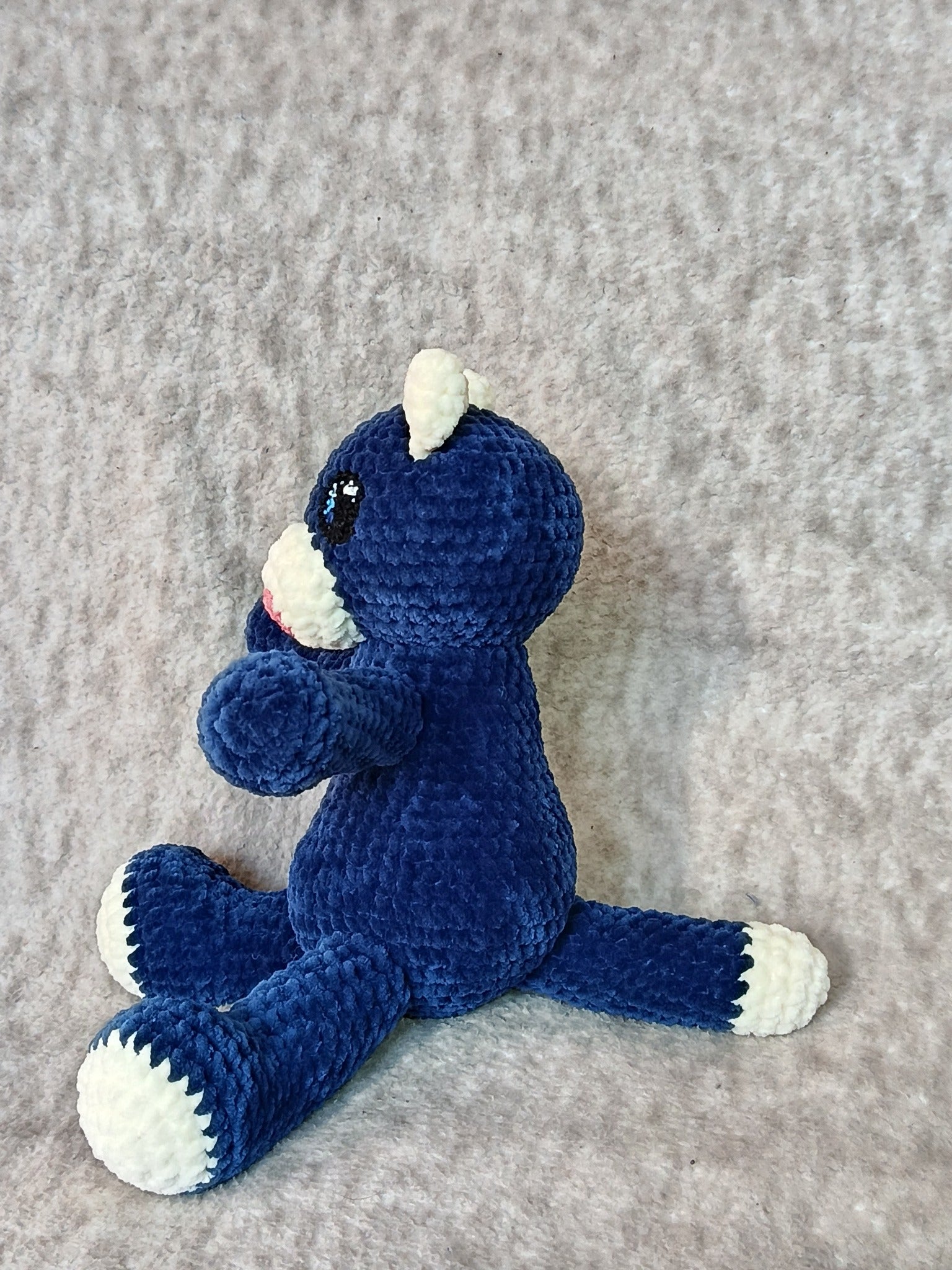 Sélène – Chatonne Coquette Nuit Glacée (modèle unique prêt à adopter)