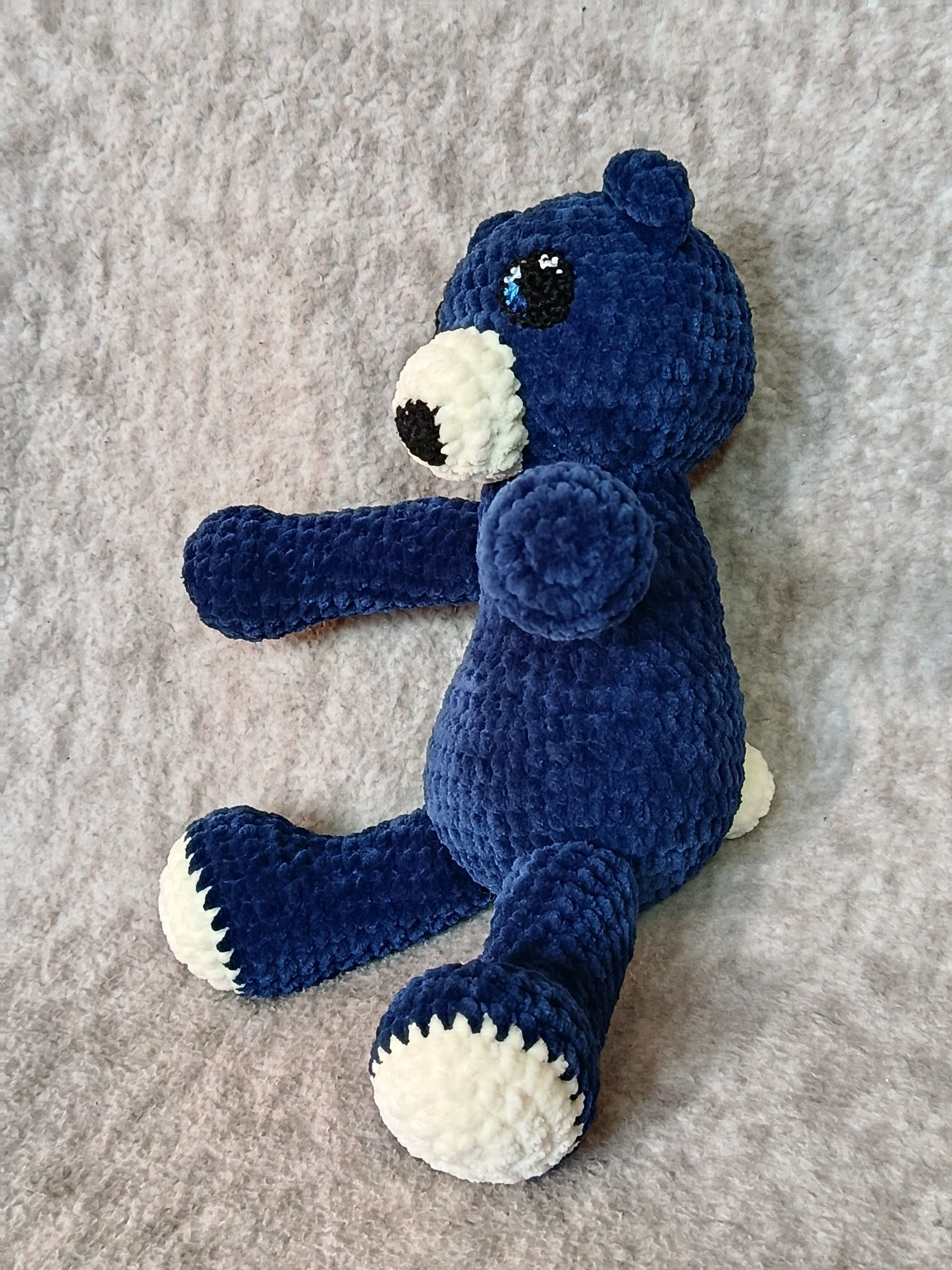 Lune – Ourson câlin Nuit Glacée (modèle unique prêt à adopter)