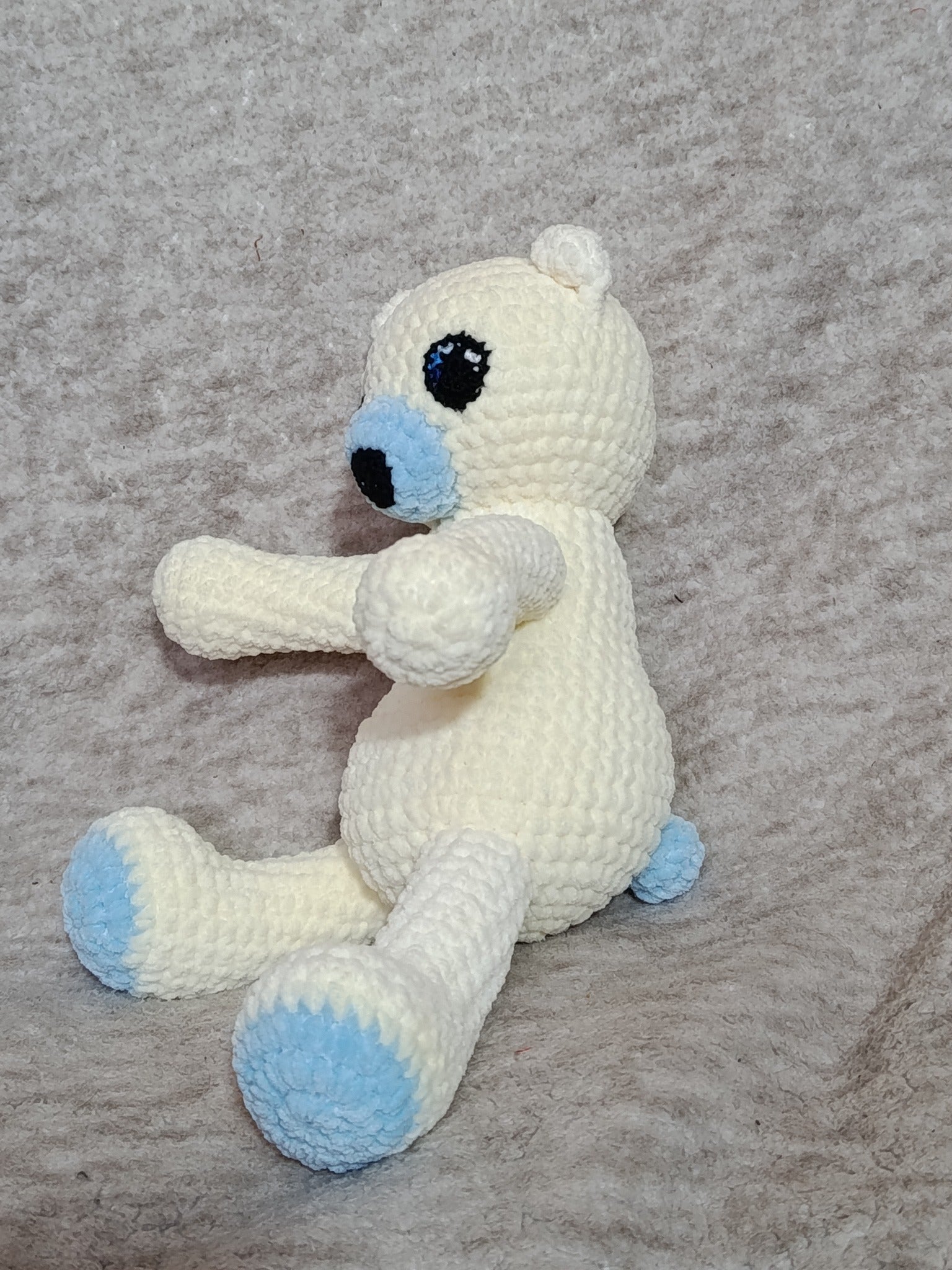 Lune – Ourson câlin _ Aurore Blanche