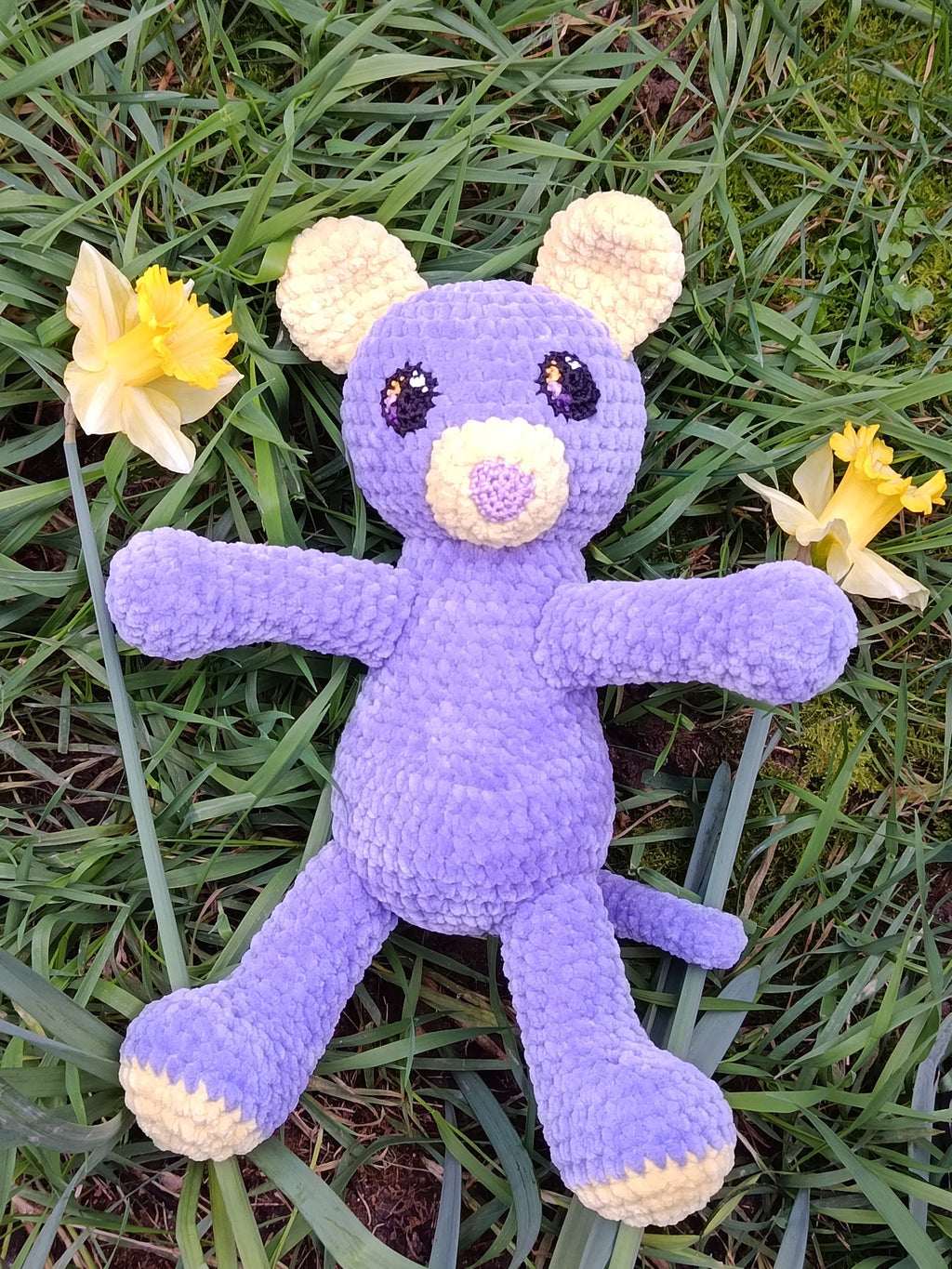 Mélodie – Souris curieuse _ lavande et jaune vanille