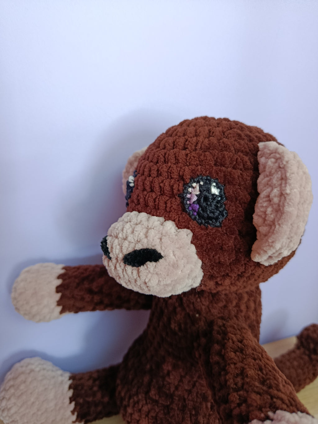 Aster _ Le singe affectueux _ brun et bois de rose