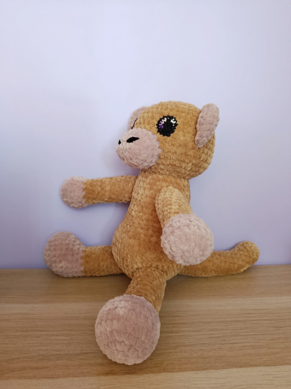 Aster _ Le singe affectueux _ beige et bois de rose