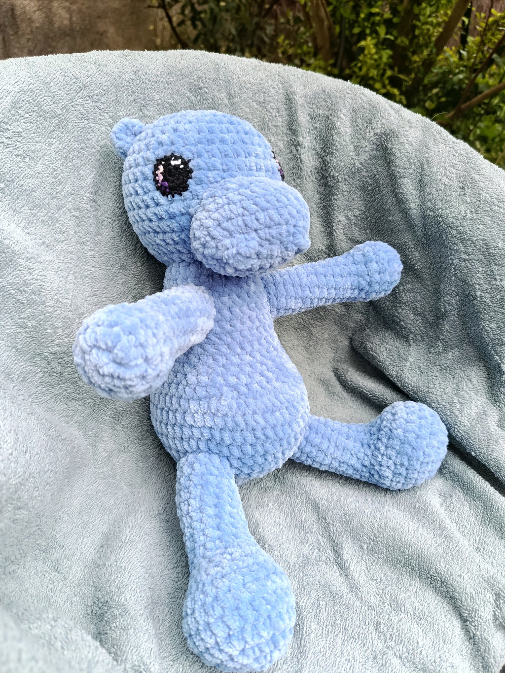 Cosmos - Hippo tranquille _  bleu outremer