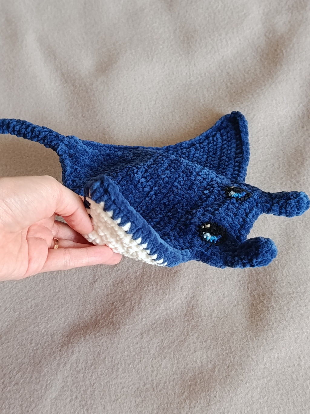 Nébula _ Raie manta nomade _ bleu marine